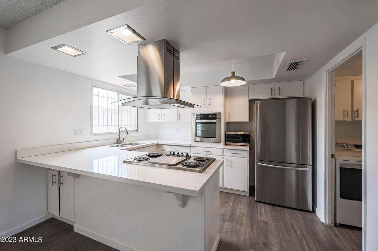 3868 North 30th Street - Photo 3 of 31