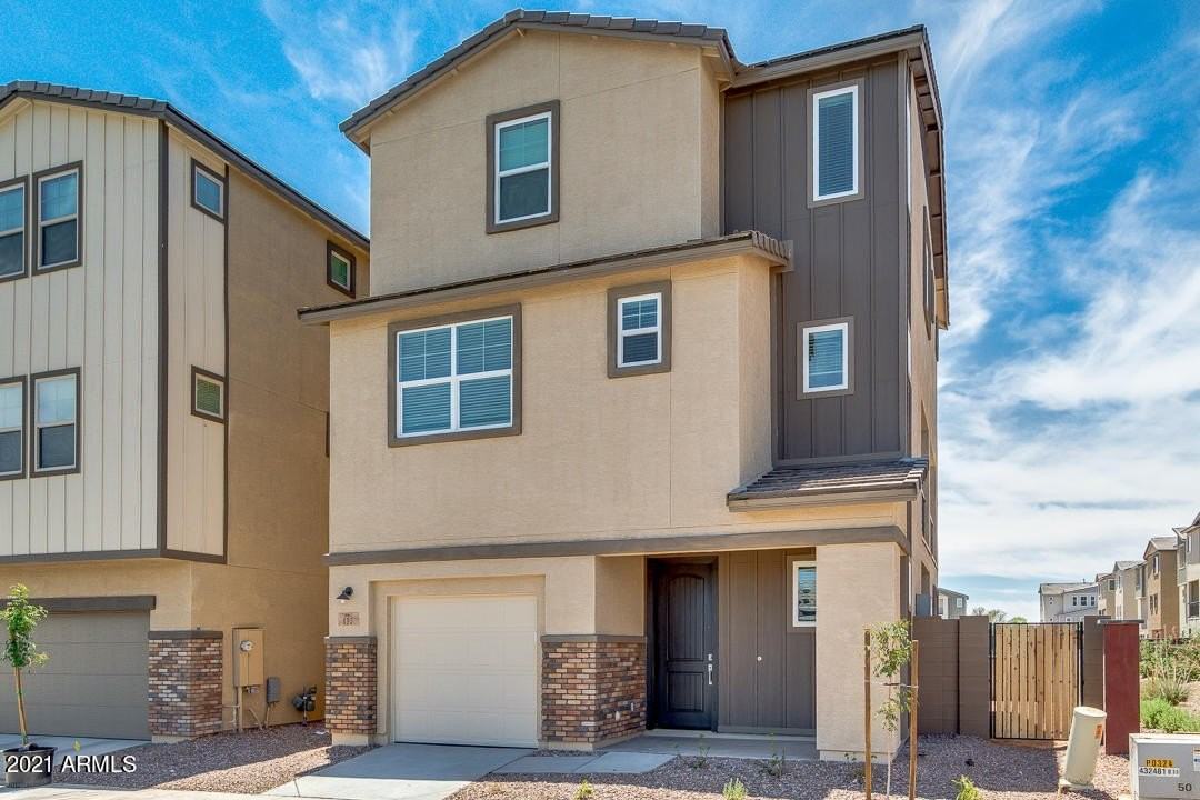 695 West Browning Place - Photo 2 of 31