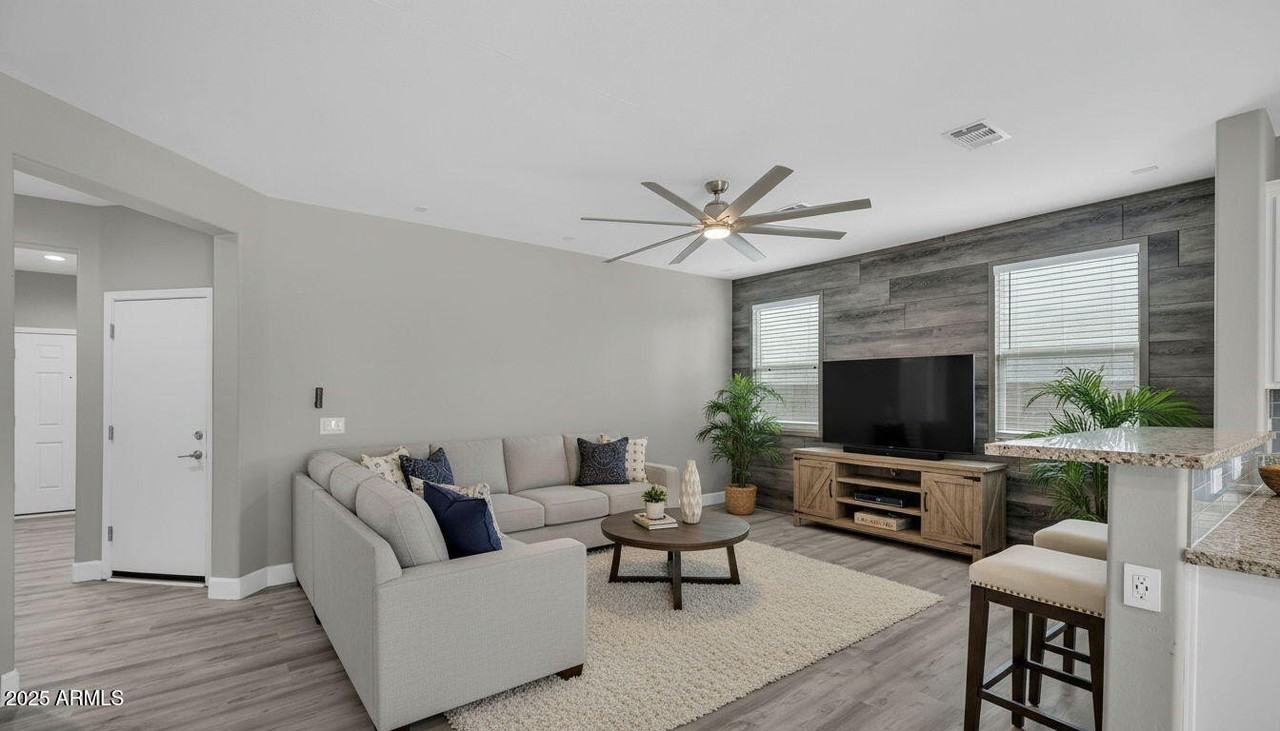 1781 W Gold Mine Way - Photo 5 of 40