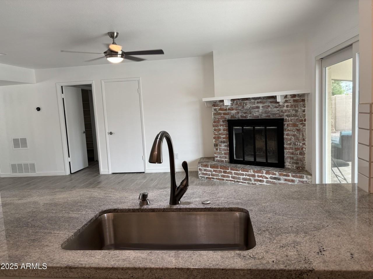 4410 South Rita Lane - Photo 5 of 24