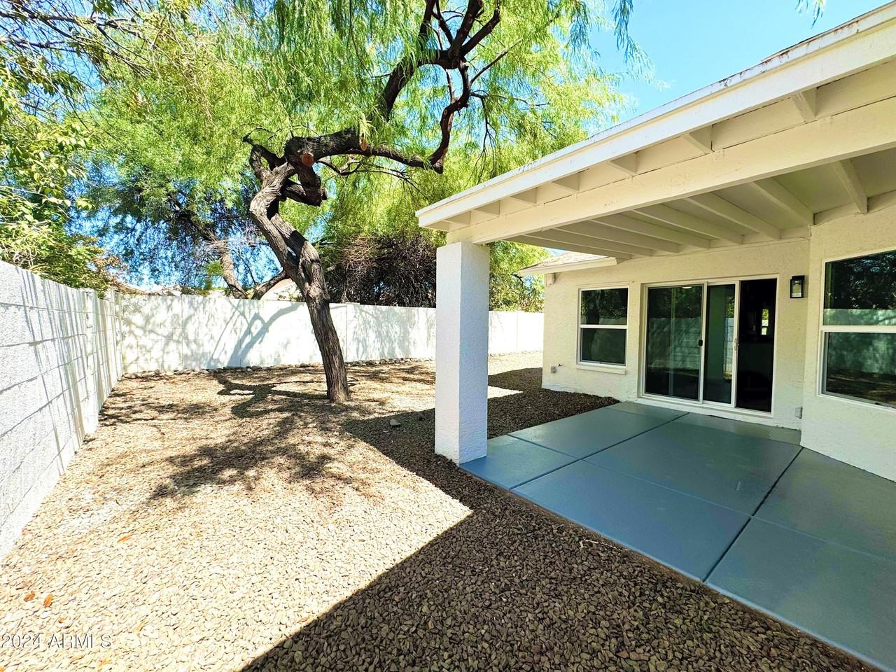 514 West Fellars Drive - Photo 3 of 13