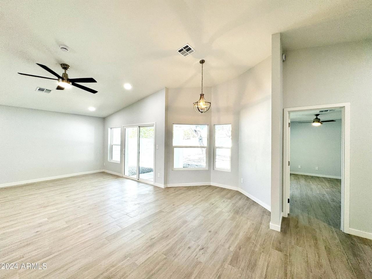 514 West Fellars Drive - Photo 6 of 13