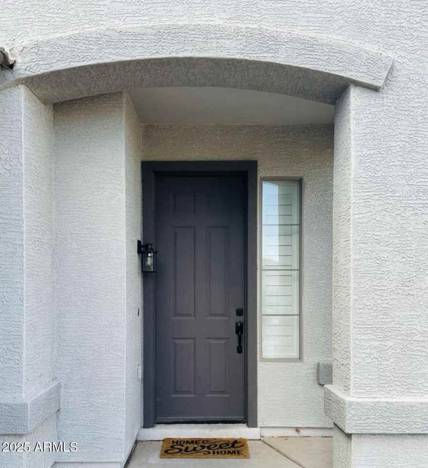 90 West Beechnut Place - Photo 3 of 32