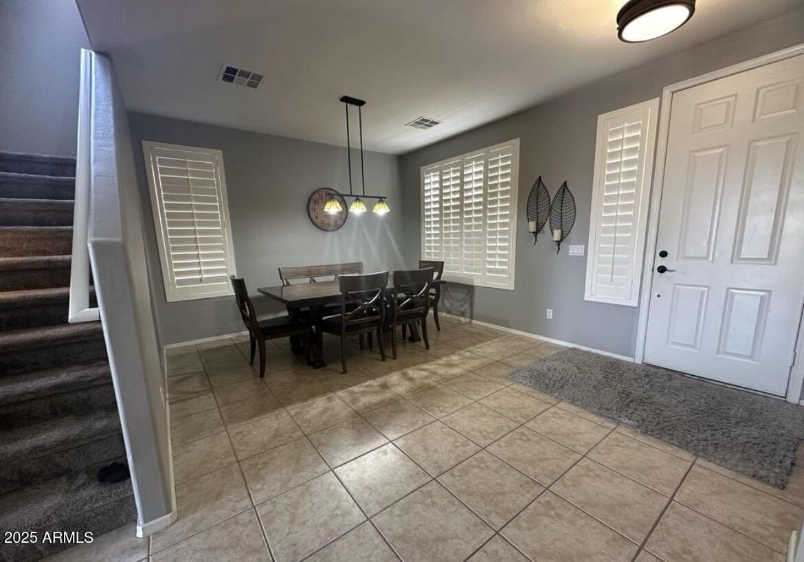 90 West Beechnut Place - Photo 5 of 32