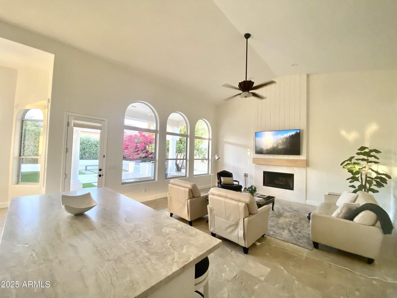 4551 E Cochise Rd - Photo 6 of 43