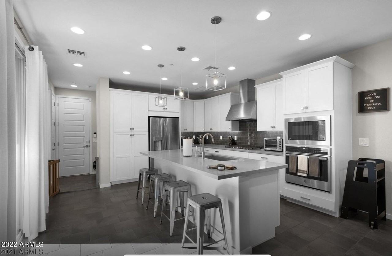 1961 S Wallrade Ln - Photo 5 of 21