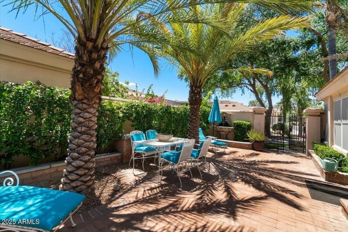 7799 Oakshore Drive - Photo 2 of 18