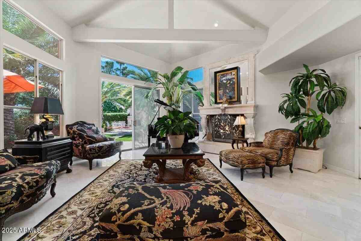 7799 Oakshore Drive - Photo 4 of 18