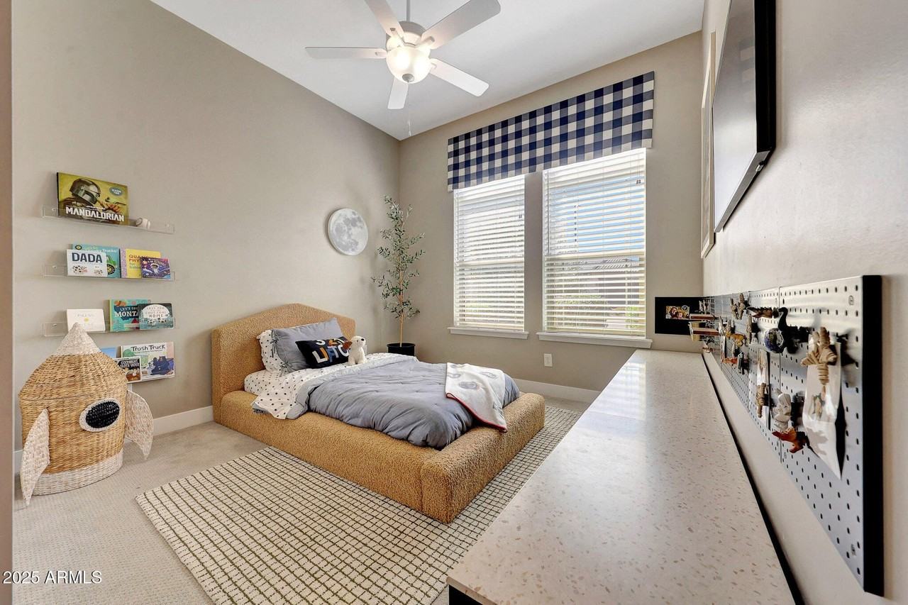 11922 West Creosote Drive - Photo 5 of 42