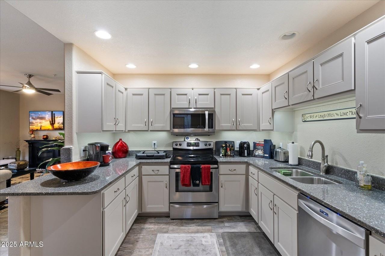 15252 N 100th St Unit 1146 #1146 - Photo 7 of 27