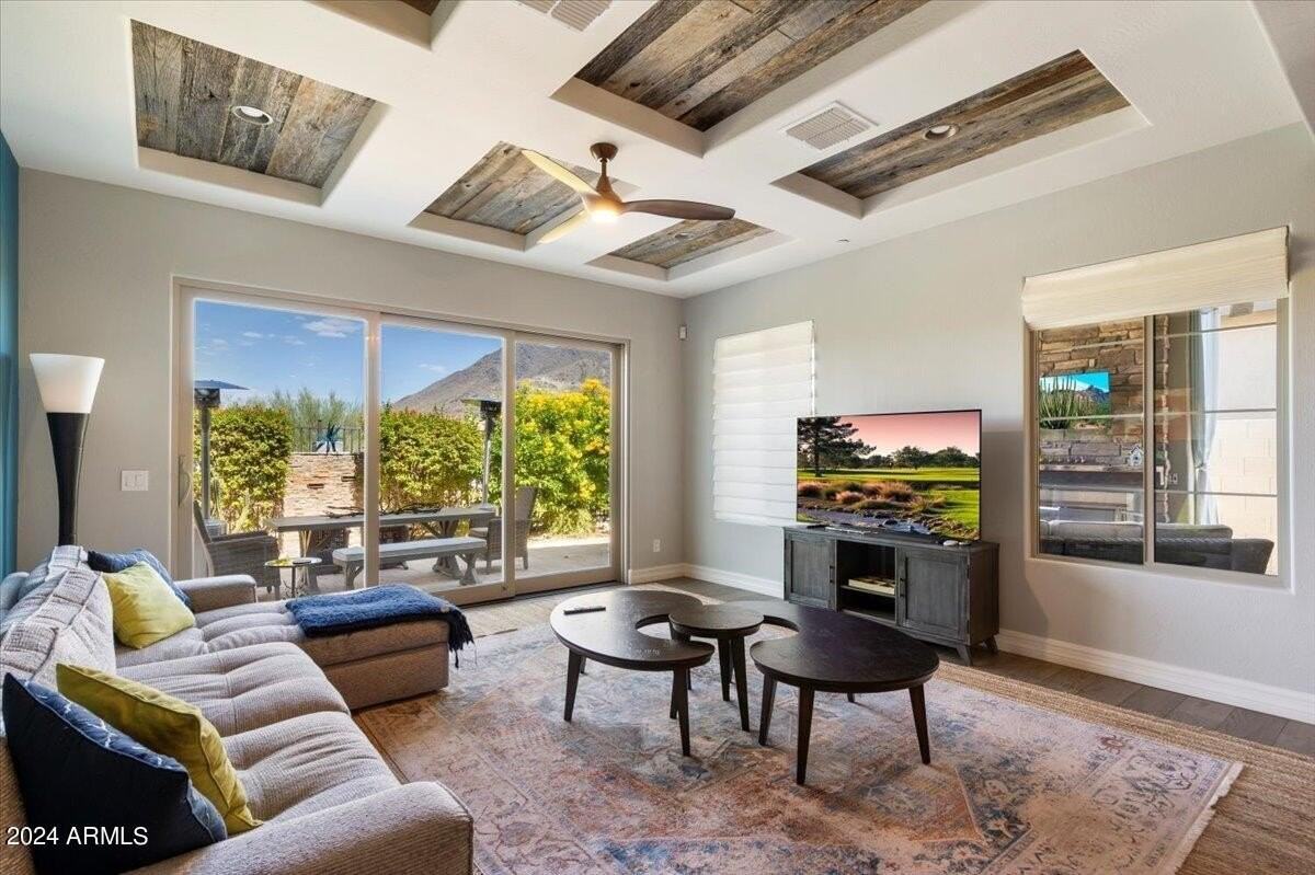 6002 East Santa Cruz Drive - Photo 7 of 19