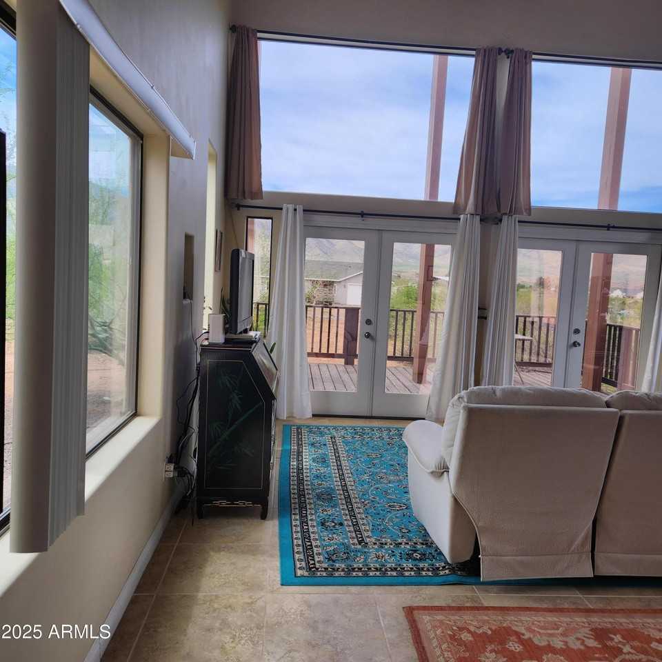 399 S Ewing Trl - Photo 6 of 50