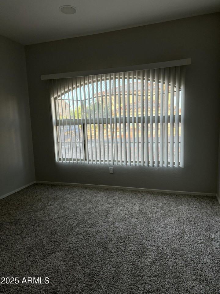 4825 West Milada Drive - Photo 7 of 28