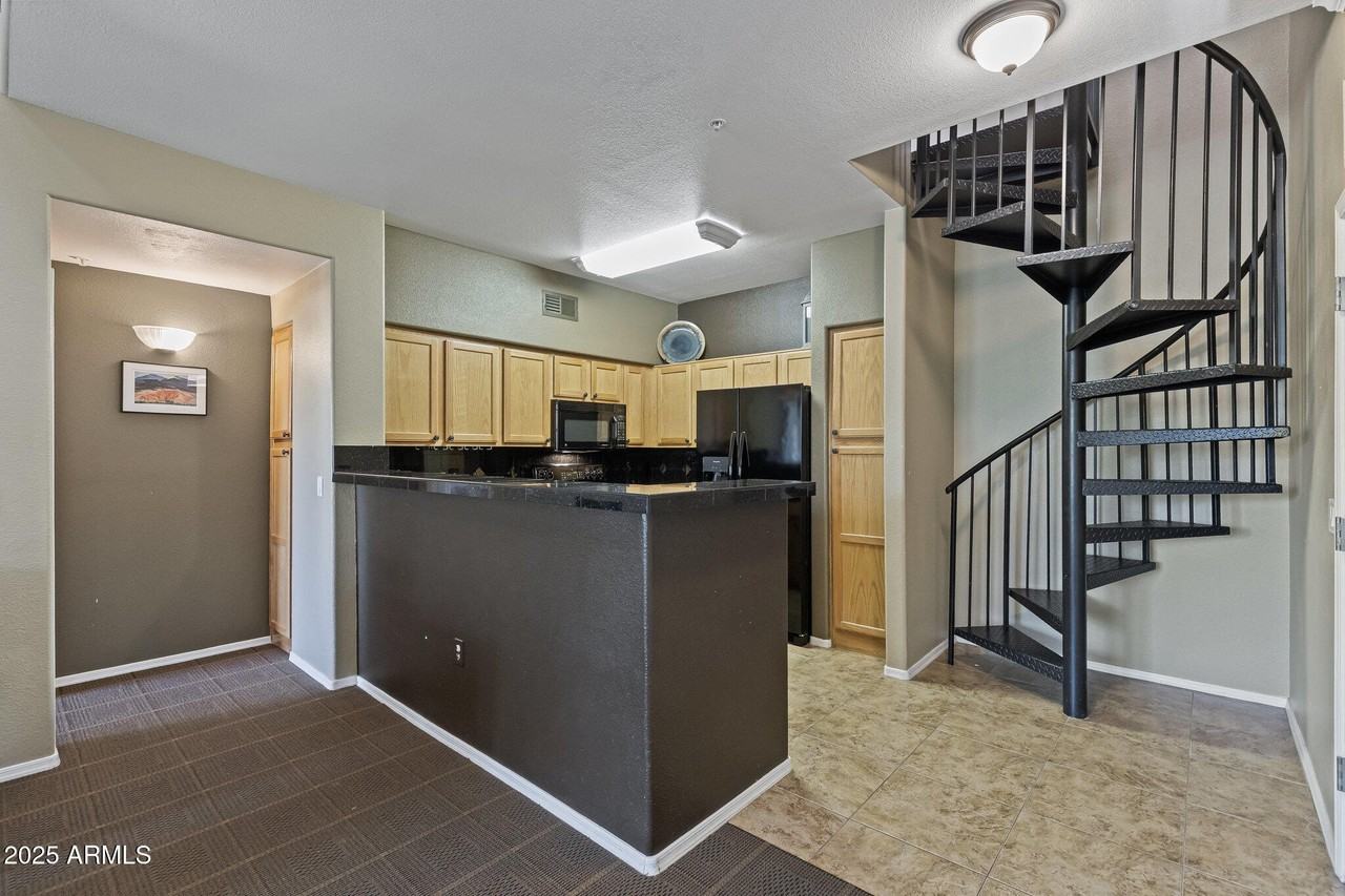 20100 N 78th Pl Apt 2111 #2111 - Photo 3 of 25