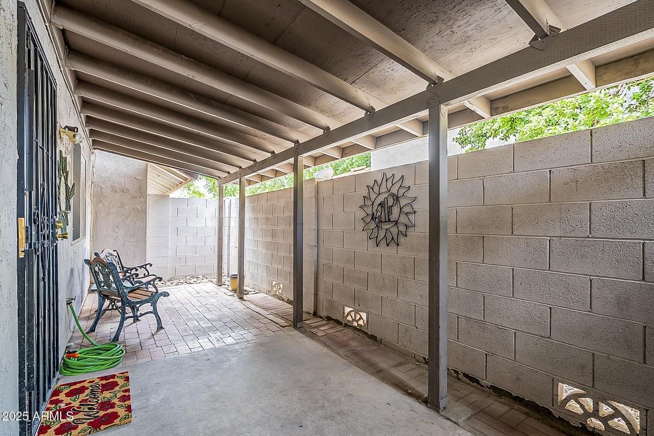 1023 N 84th Pl - Photo 3 of 39