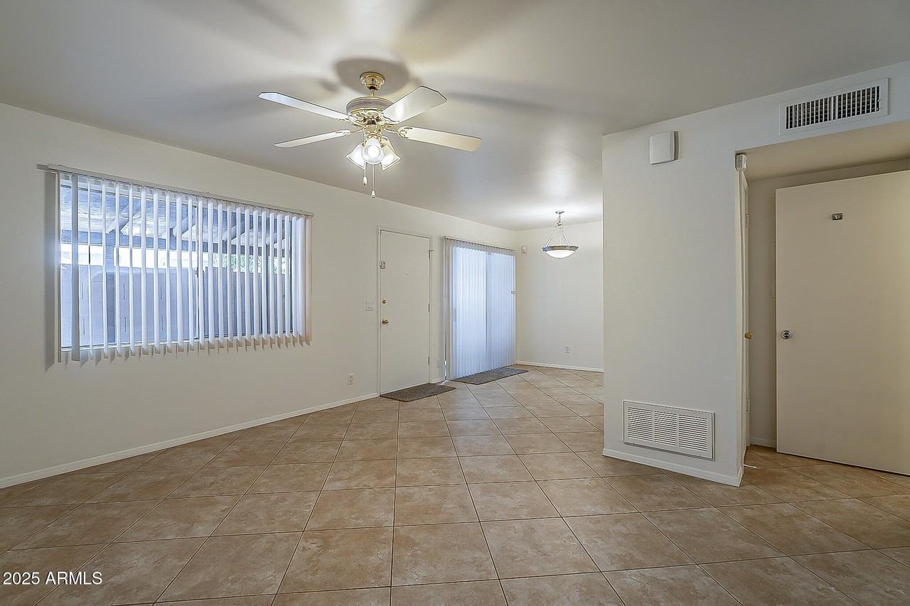 1023 N 84th Pl - Photo 5 of 39