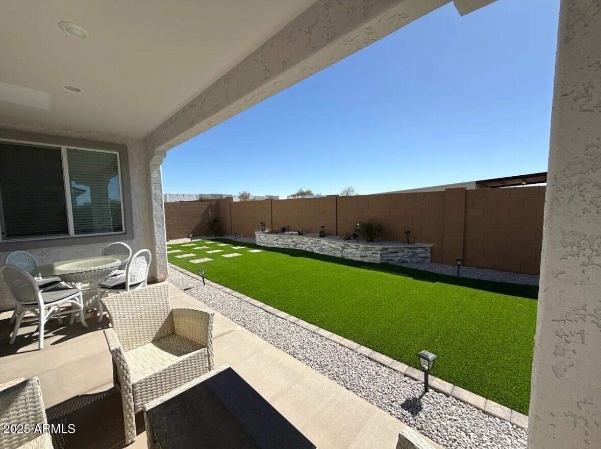 8259 E Petunia Ave - Photo 4 of 4