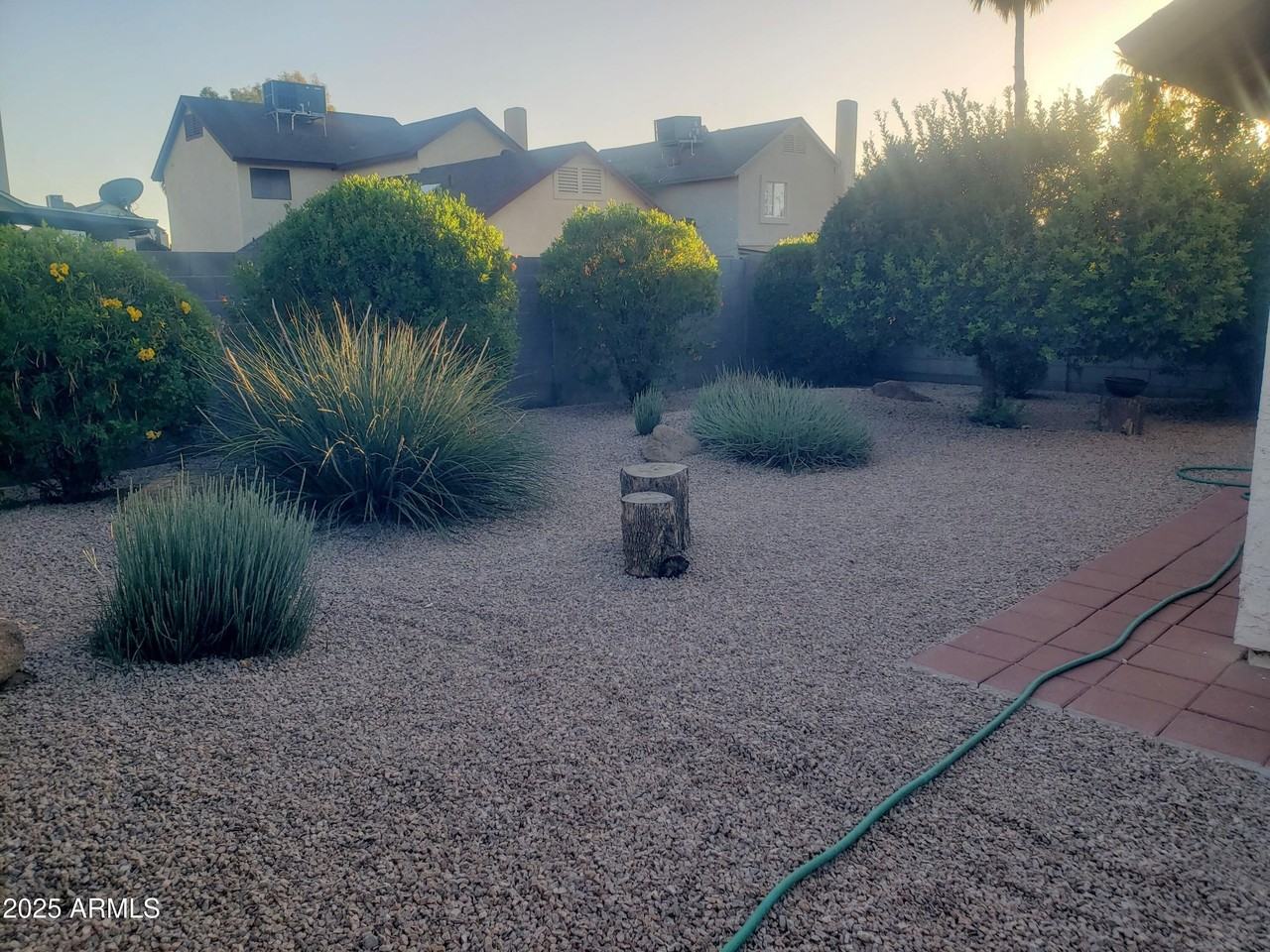 1625 E Jerome Ave - Photo 3 of 28