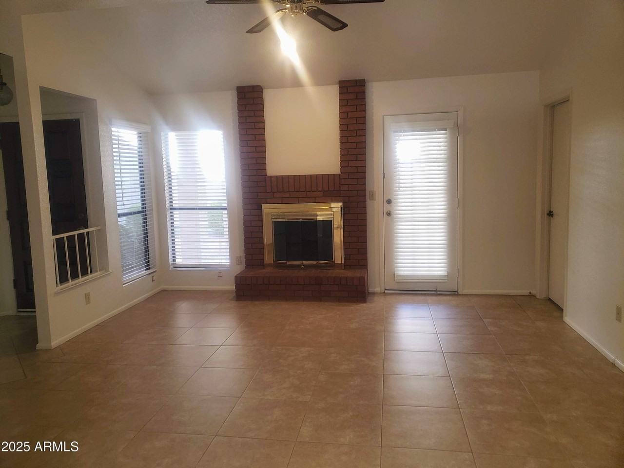 1625 E Jerome Ave - Photo 5 of 28