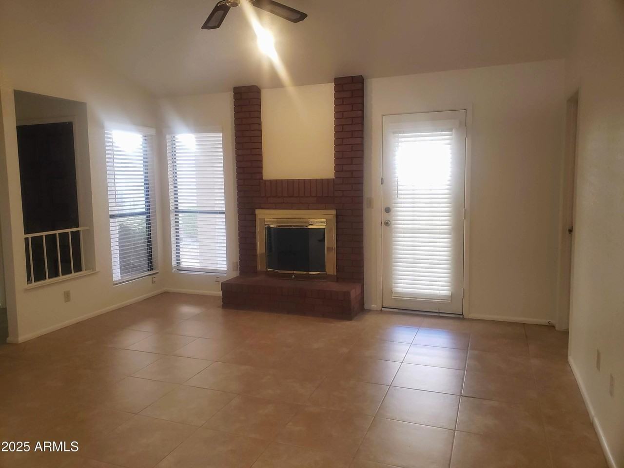 1625 E Jerome Ave - Photo 7 of 28