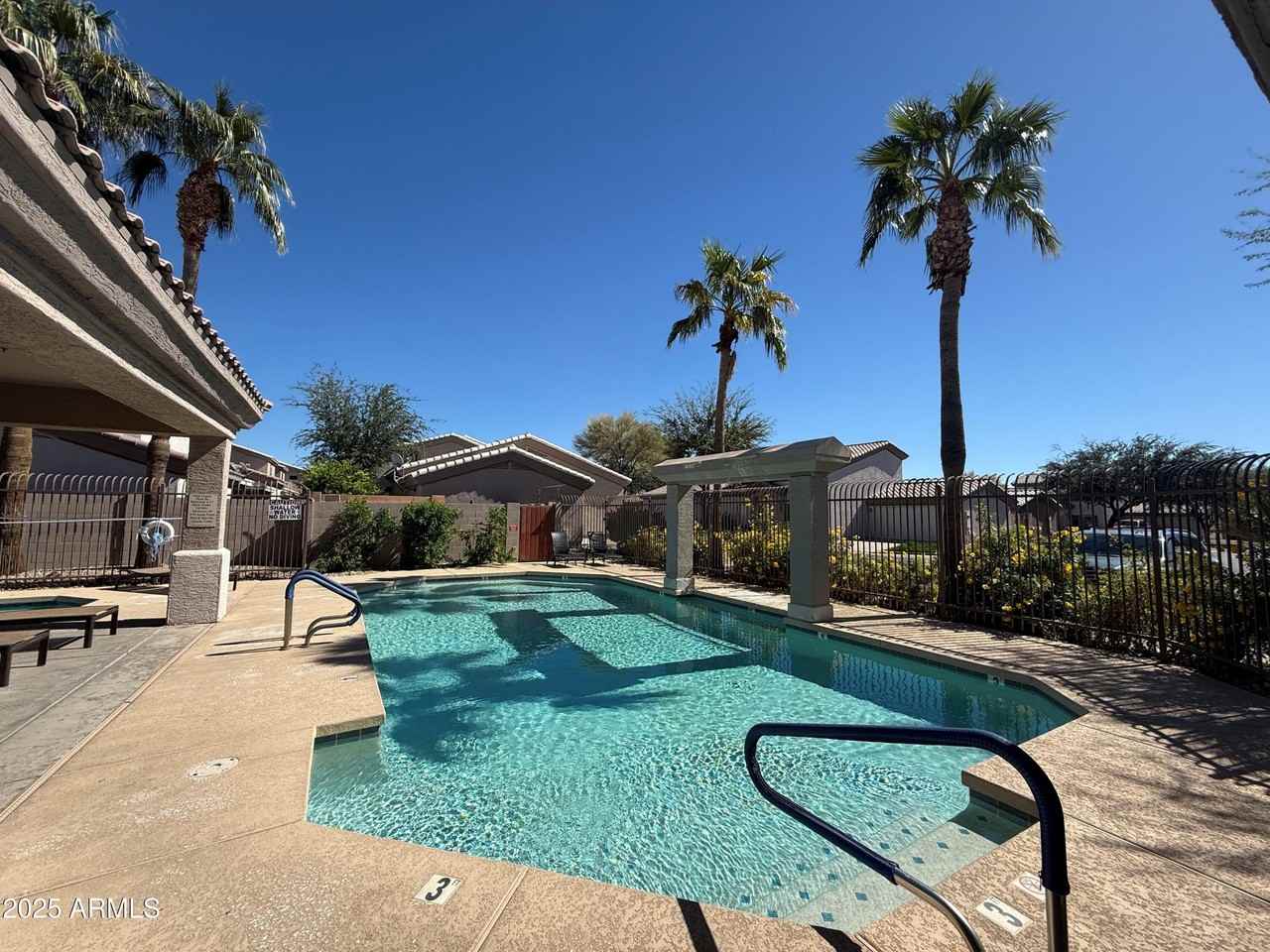 15825 N Hidden Valley Ln - Photo 7 of 26