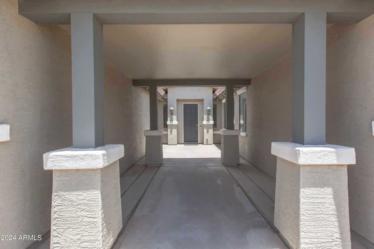 21382 East Lords Court - Photo 4 of 50