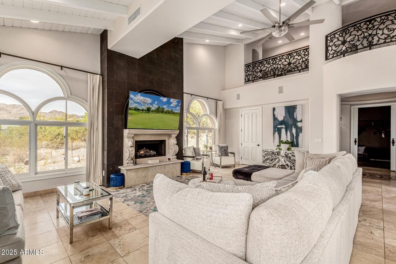 6050 N Paradise View Dr - Photo 2 of 50