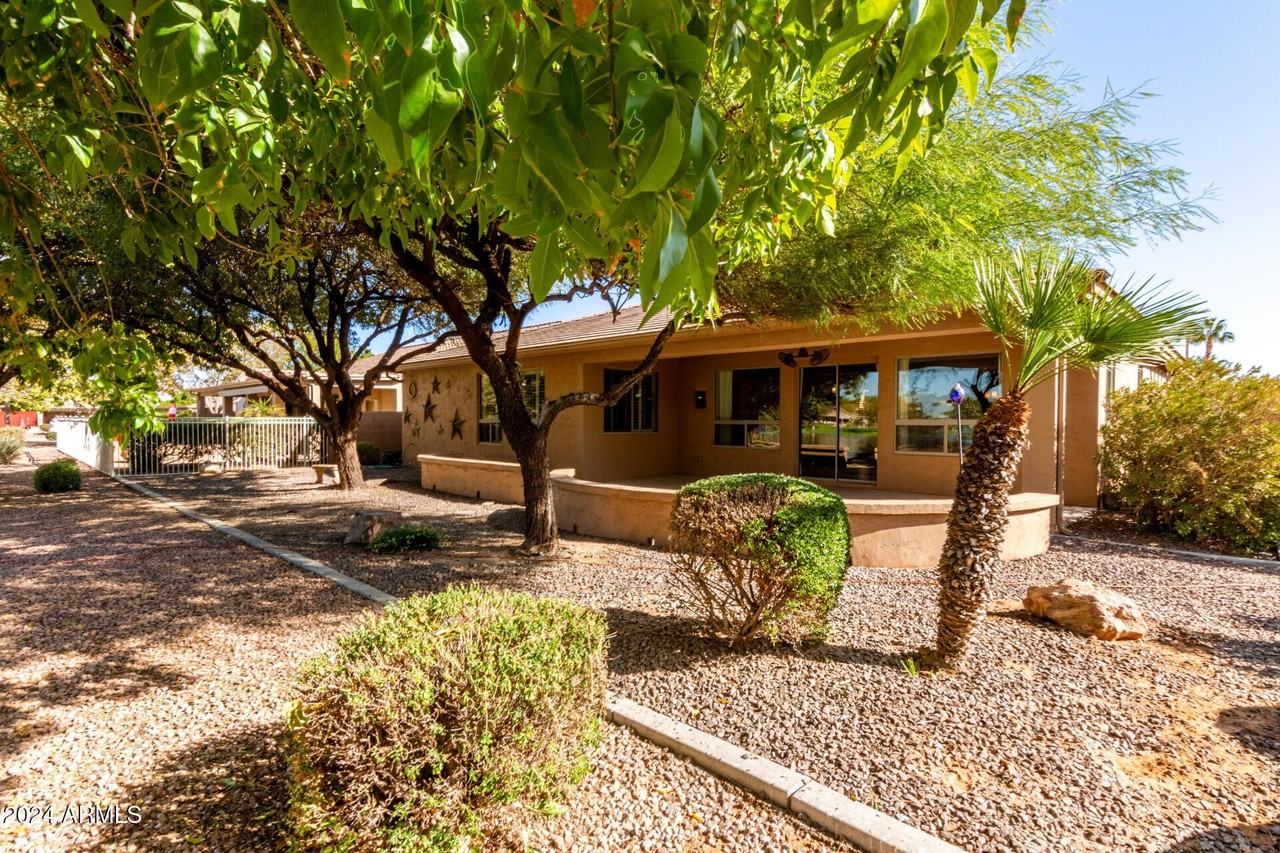 24008 S Starcrest Dr - Photo 3 of 50