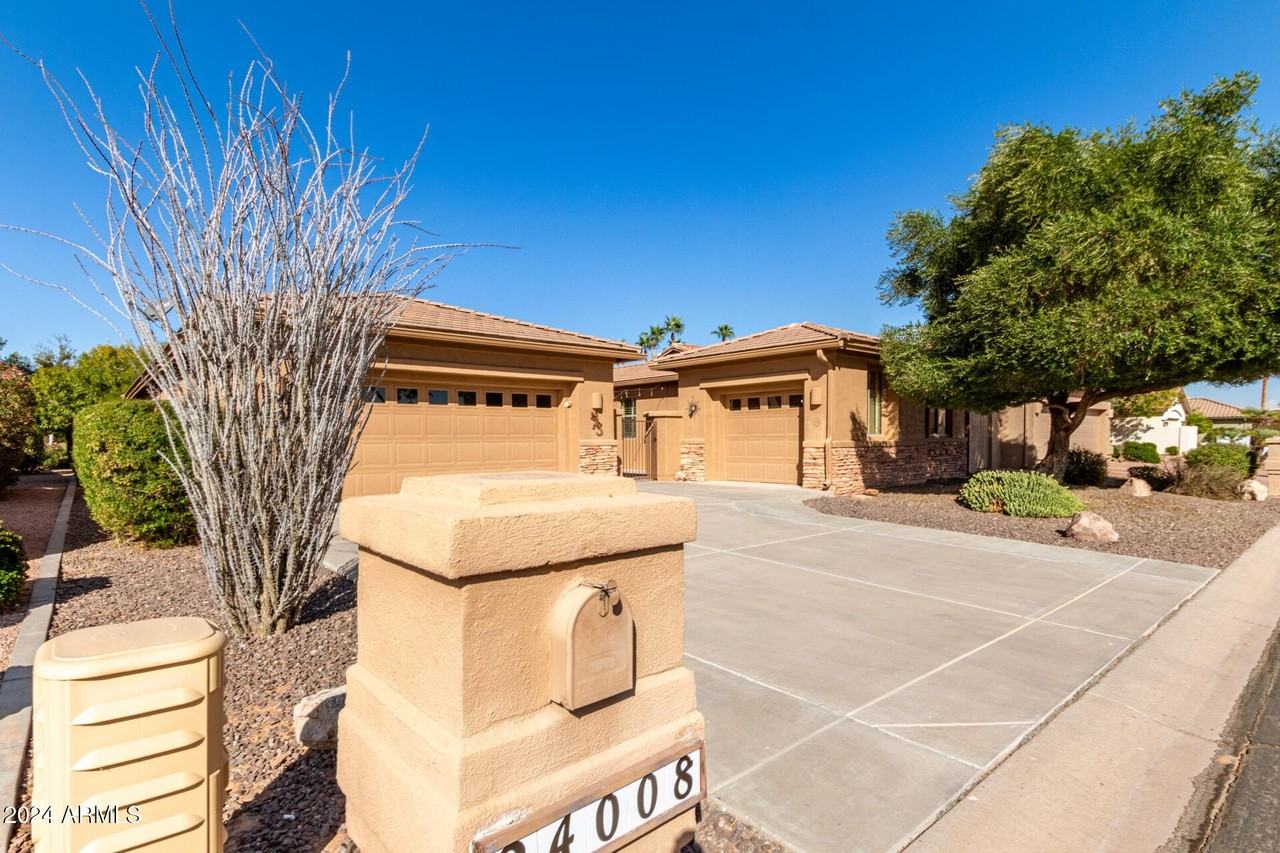 24008 S Starcrest Dr - Photo 6 of 50