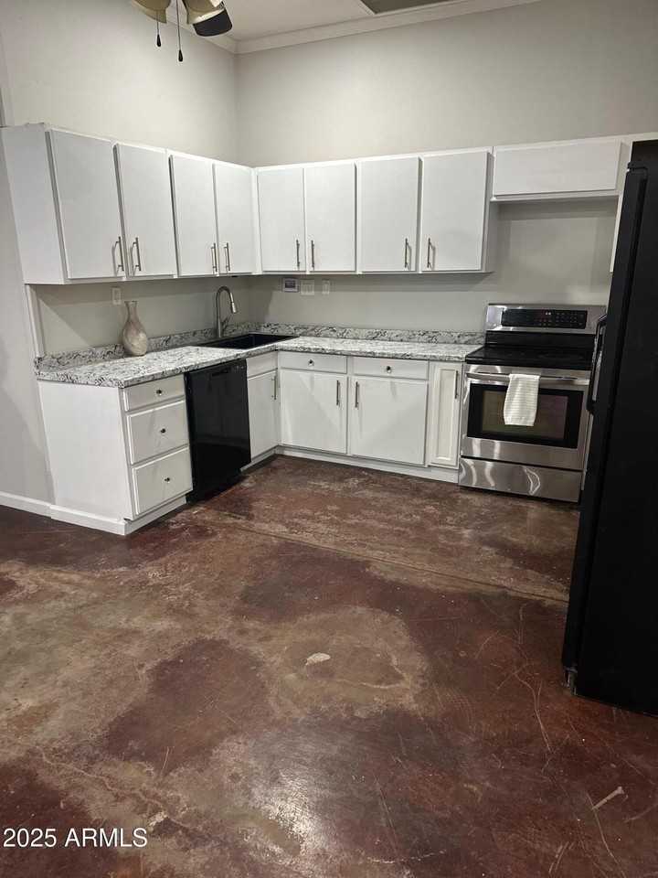 2266 2266 E Willis Road unit: Casita - Photo 5 of 12