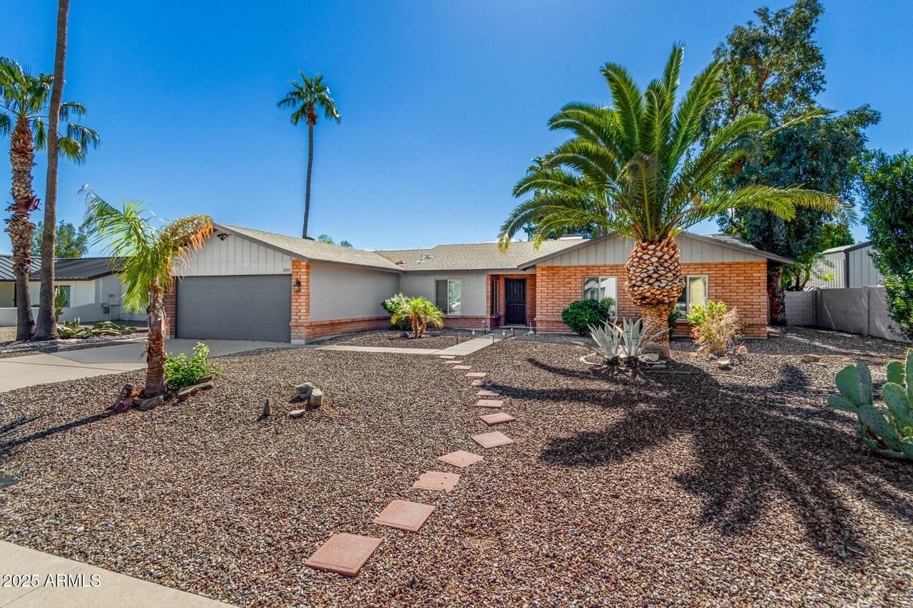 9245 East Laurel Lane - Photo 3 of 35