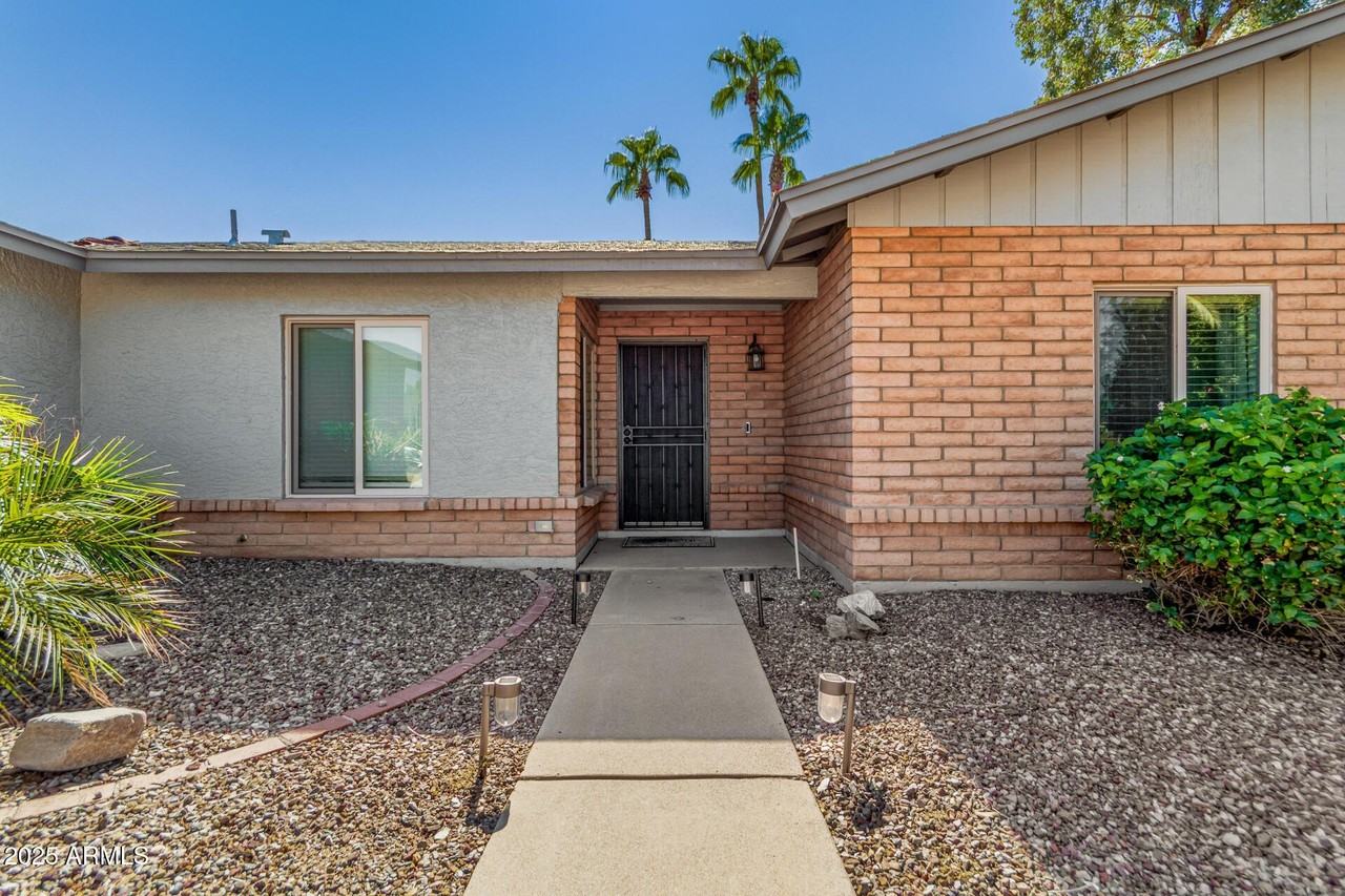 9245 East Laurel Lane - Photo 4 of 35