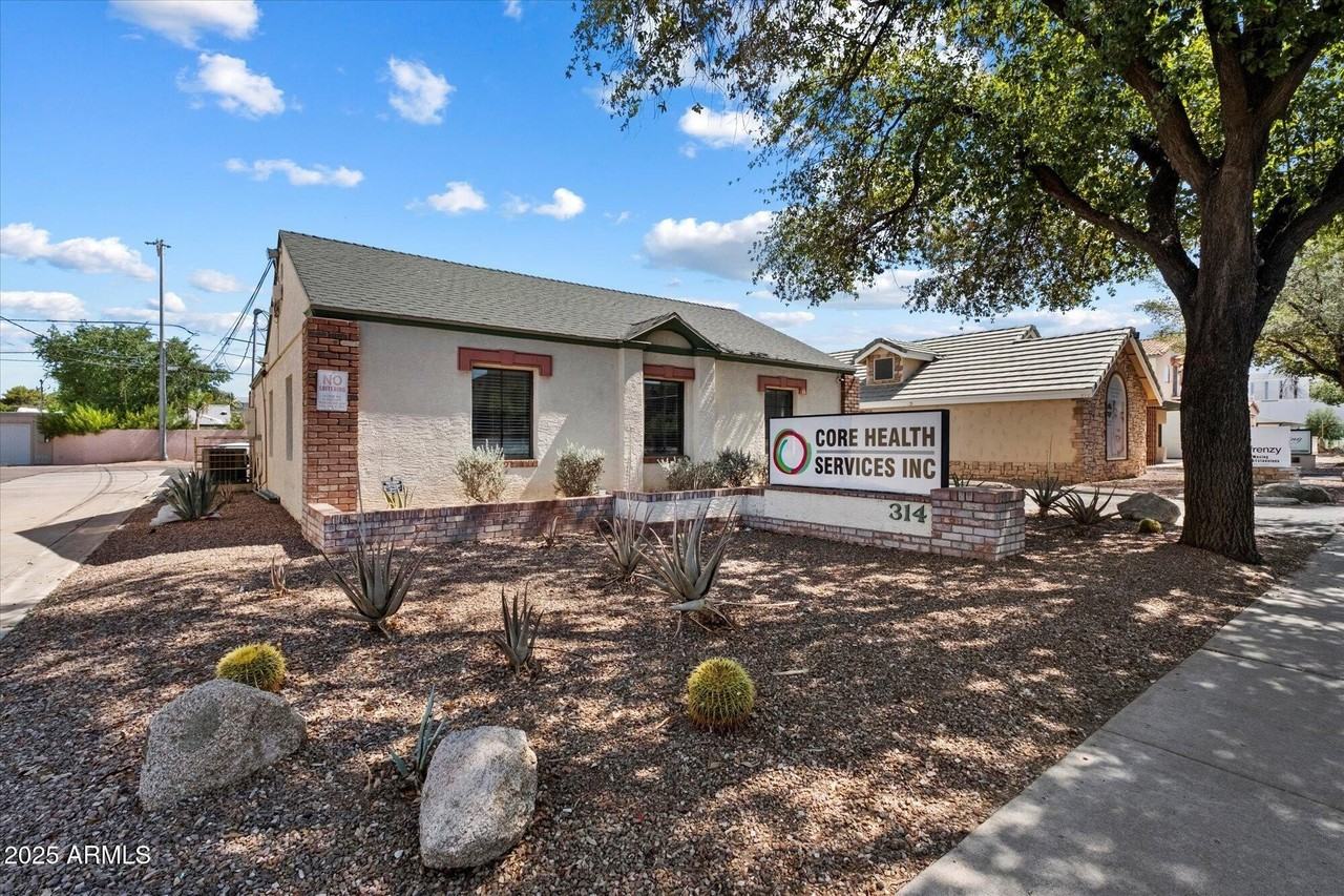 314 E Thomas Rd - Photo 2 of 19