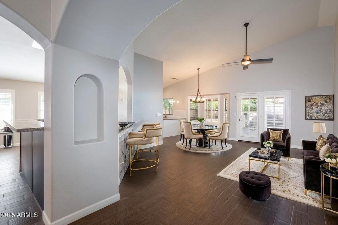 5132 E Grandview Rd - Photo 2 of 21