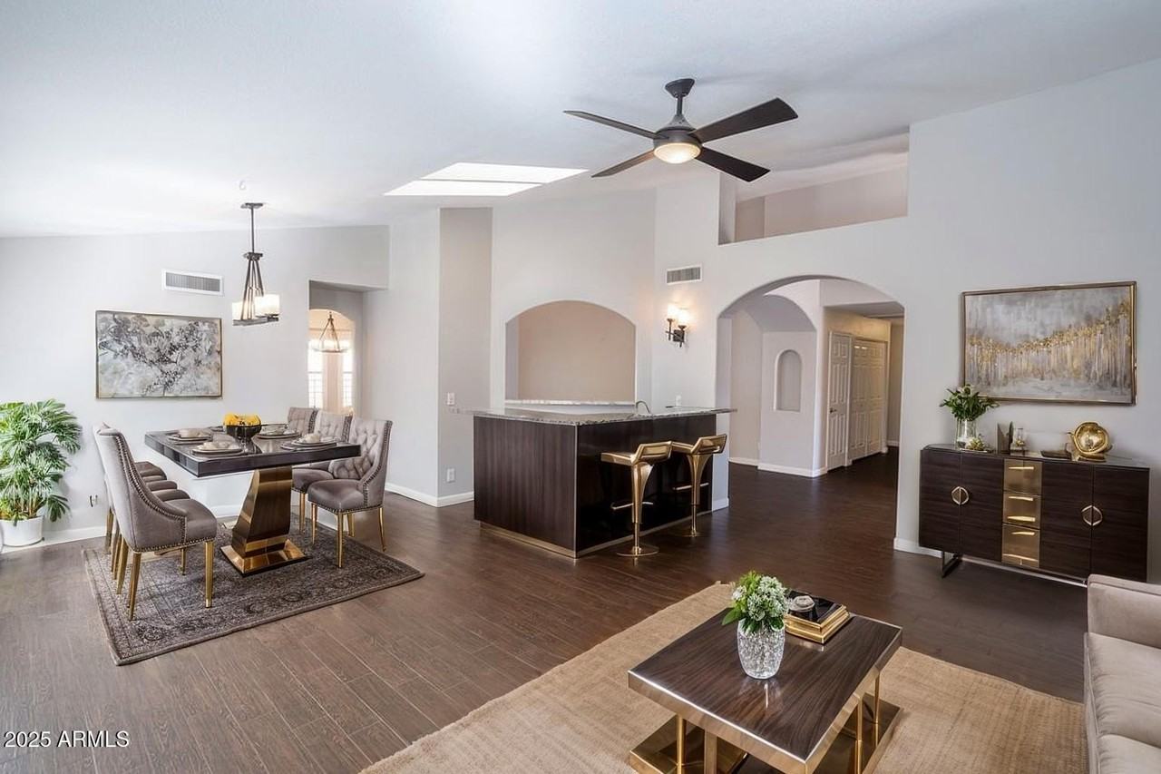 5132 E Grandview Rd - Photo 4 of 21