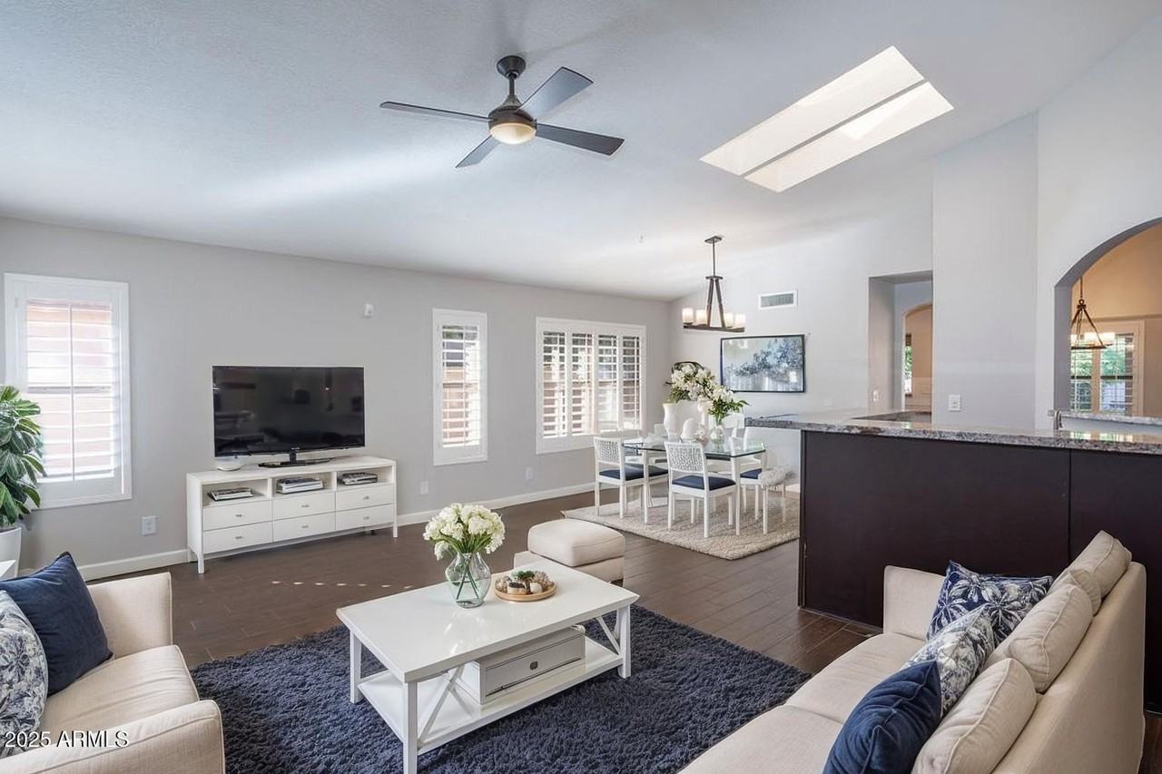 5132 E Grandview Rd - Photo 5 of 21