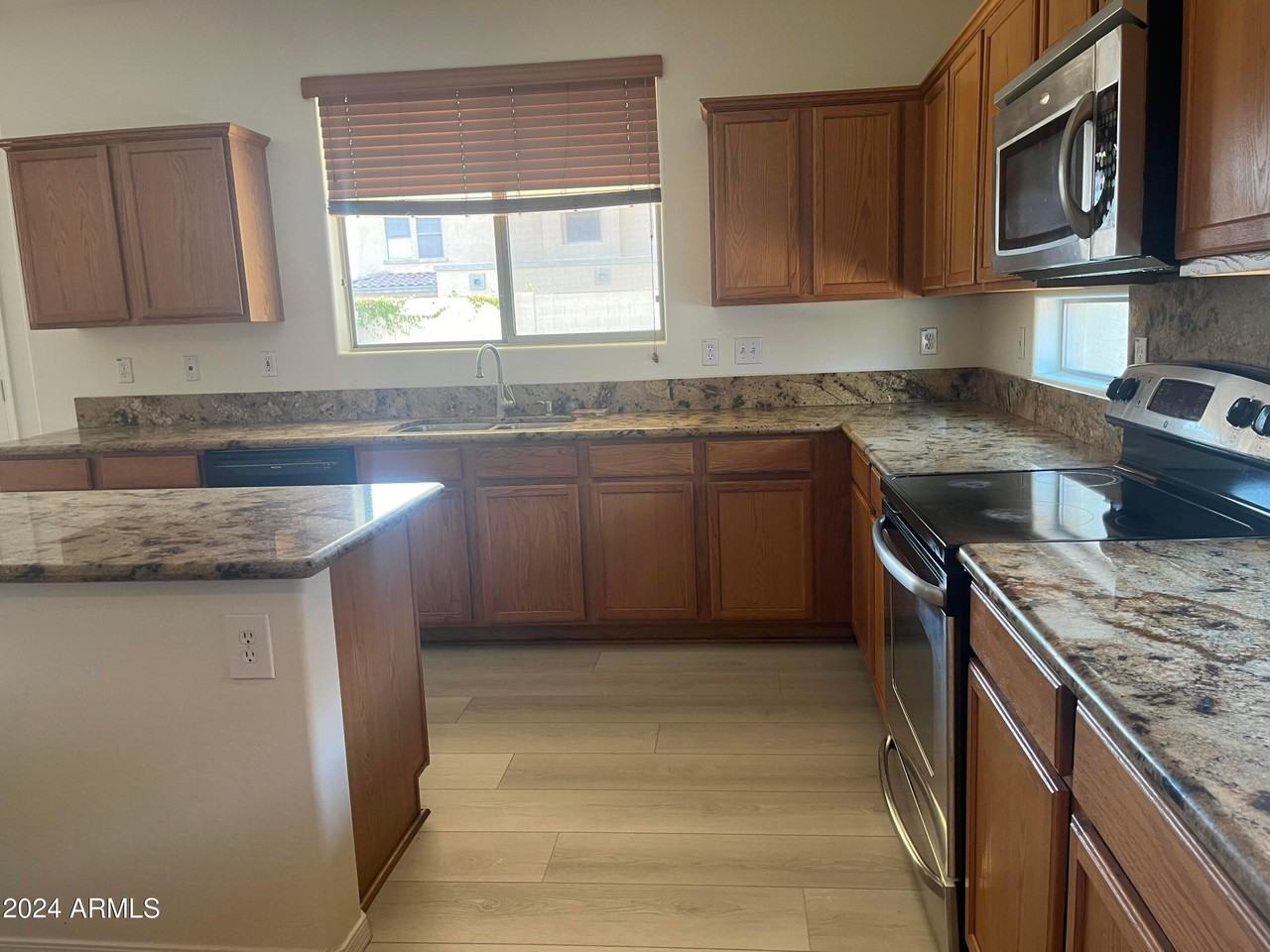 6898 S Onyx Dr - Photo 7 of 26