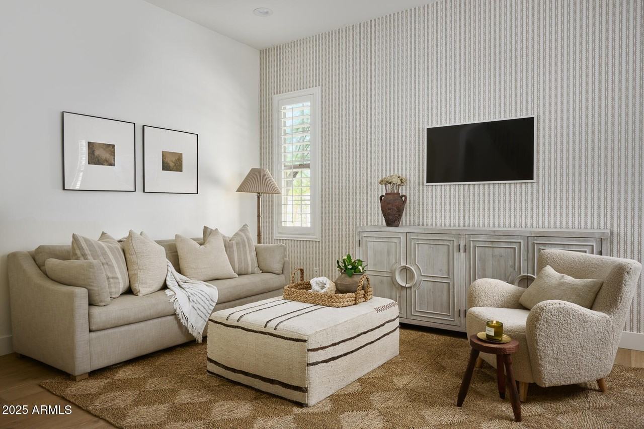 18388 North 93rd Place - Photo 5 of 33