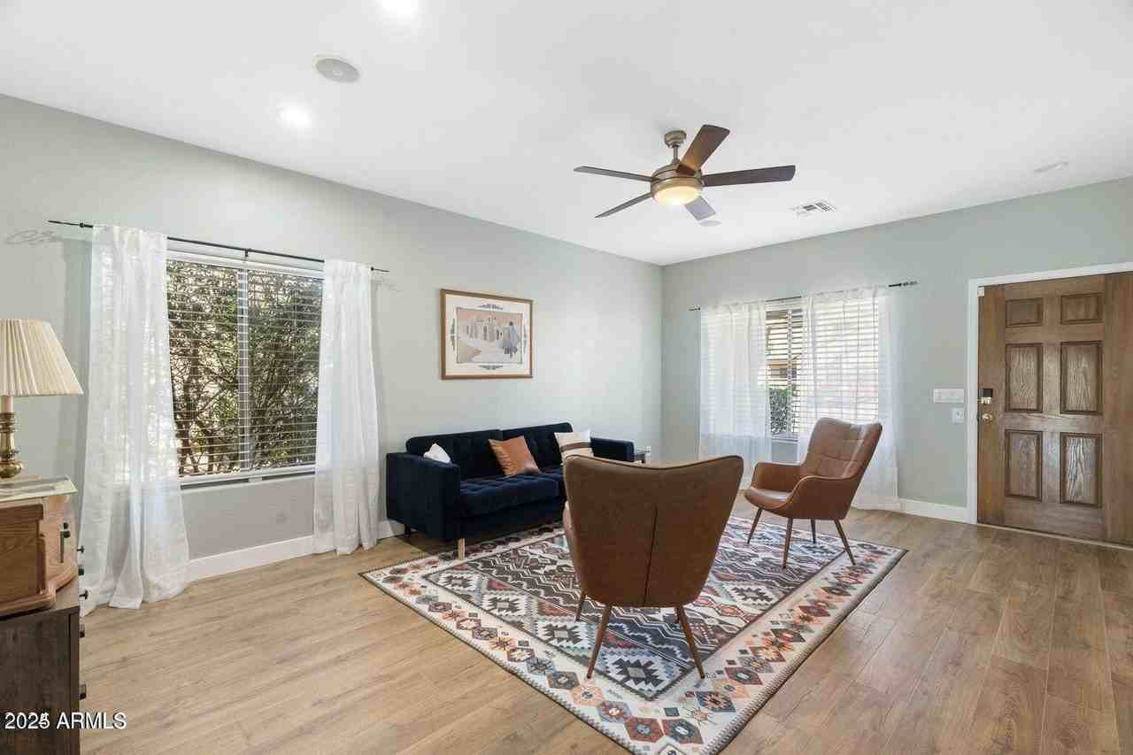 12829 W Whitton Ave - Photo 7 of 50