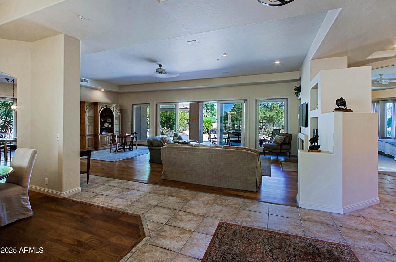 34061 N 67th St - Photo 5 of 50