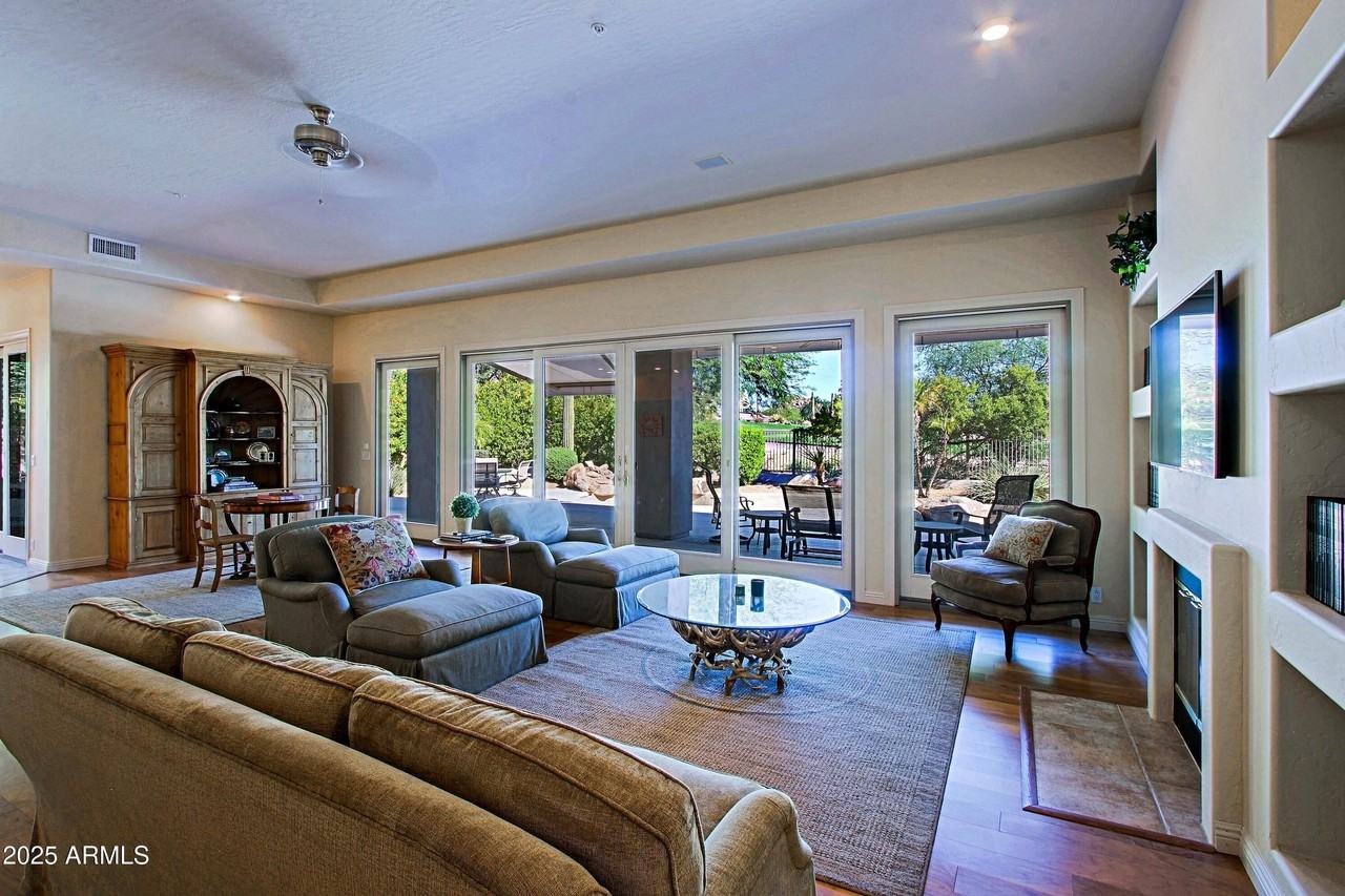 34061 N 67th St - Photo 7 of 50