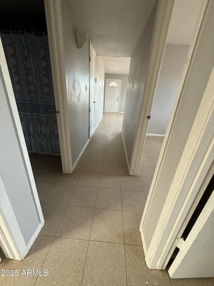 501 W 14th St - Photo 6 of 16