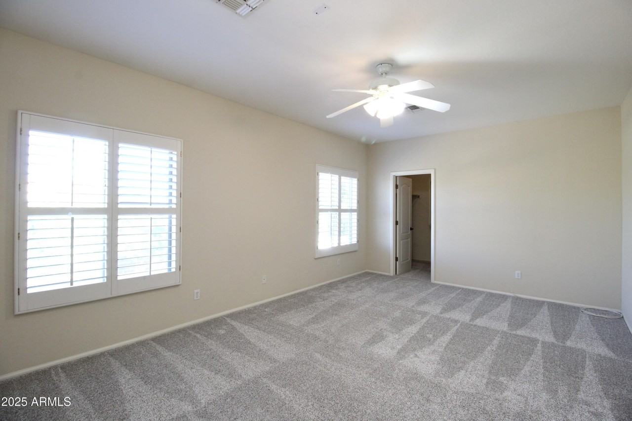 16803 North 50th Way - Photo 6 of 37