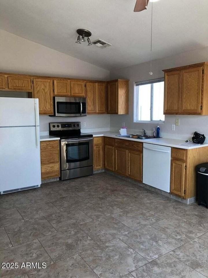 14283 South Tampico Road - Photo 2 of 3