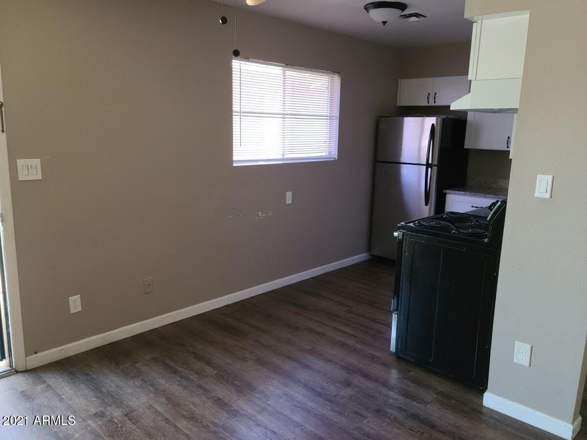 1223 W University Dr Apt 3 #3 - Photo 5 of 15