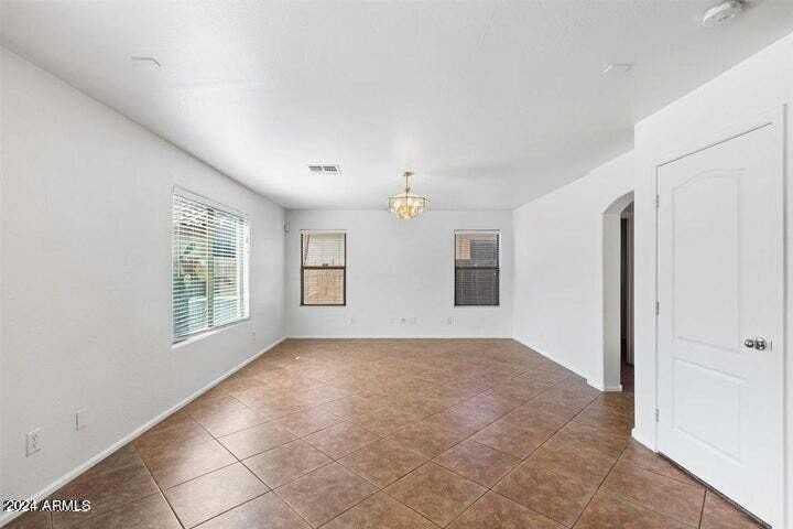 4123 E Coal St - Photo 6 of 17