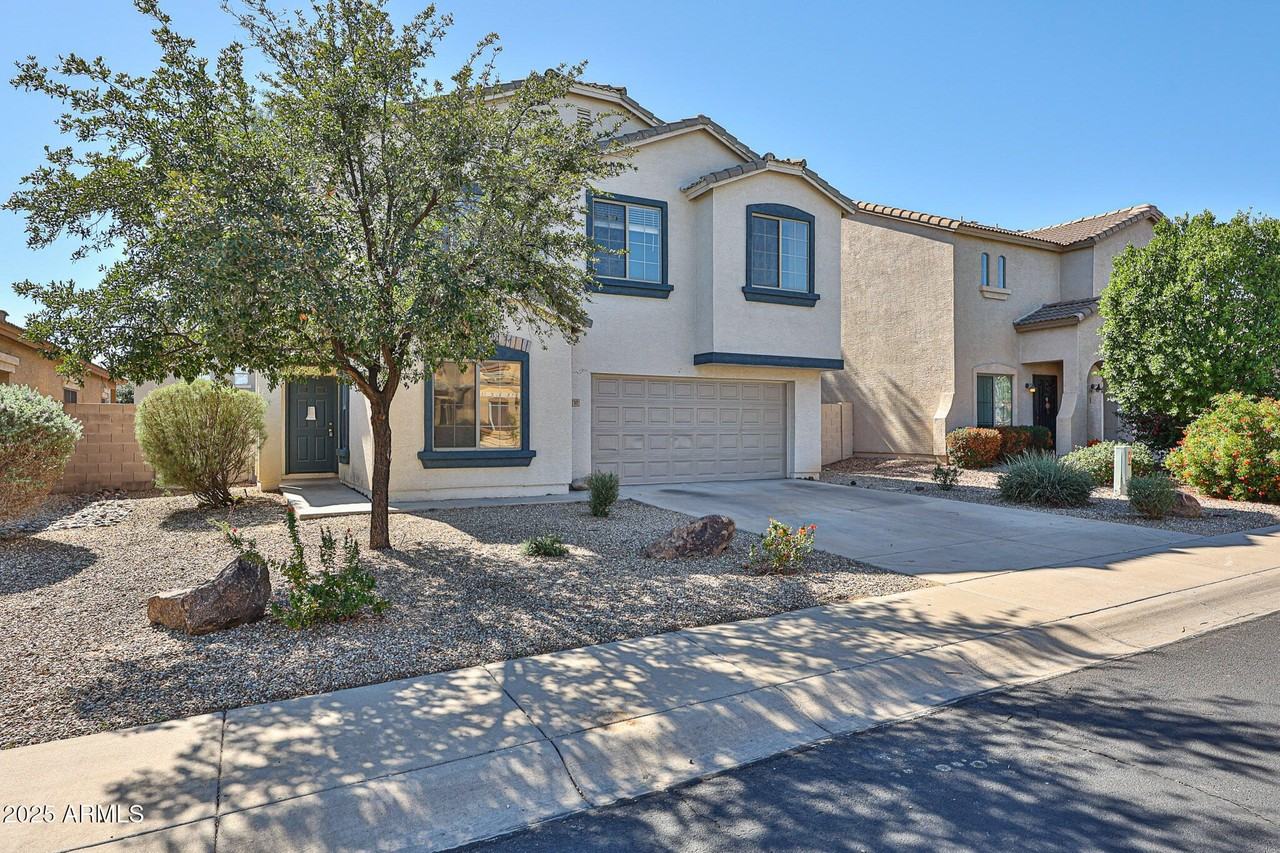 17317 W Acapulco Ln - Photo 3 of 35