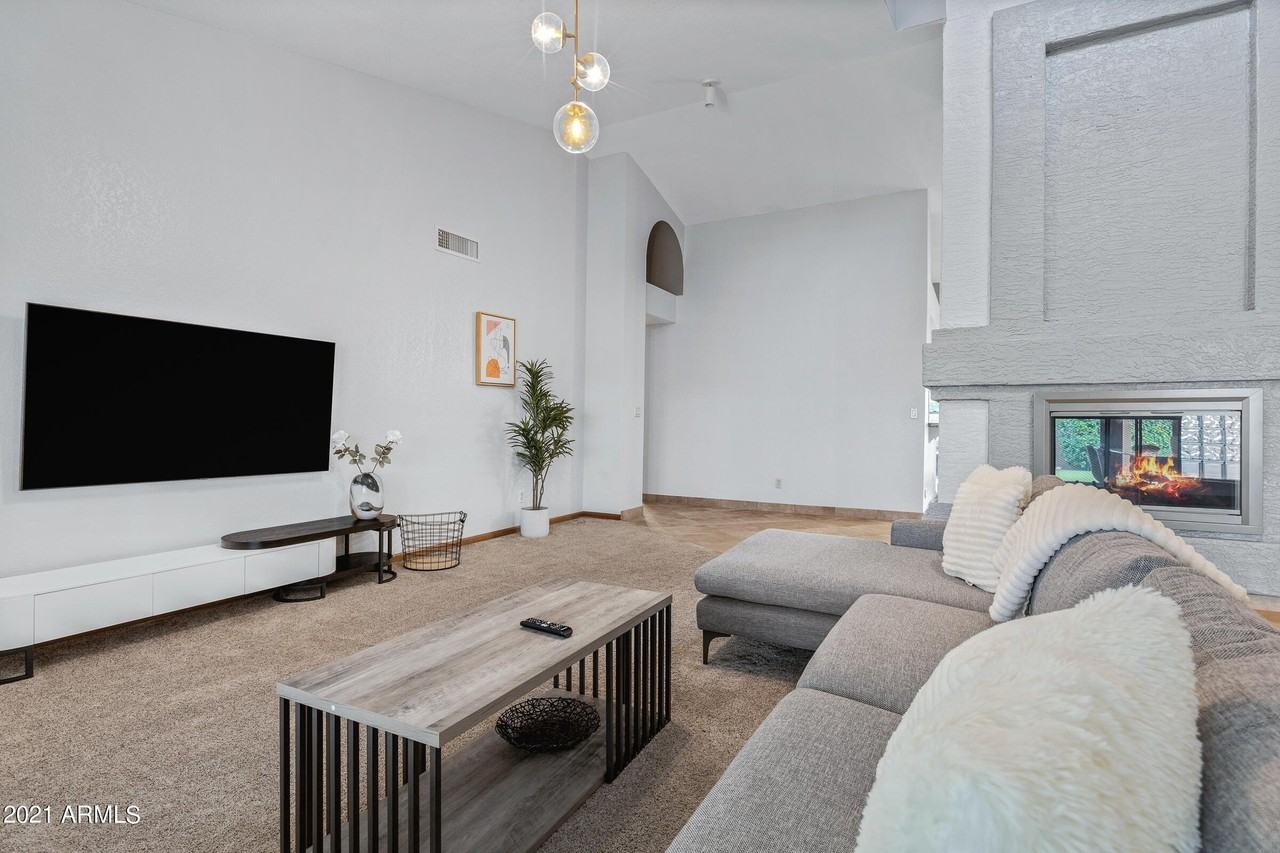 5735 East Campo Bello Drive - Photo 6 of 50