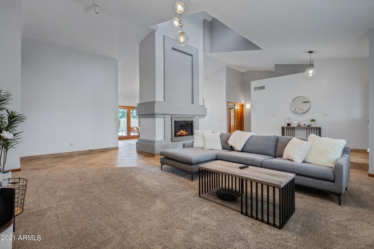 5735 East Campo Bello Drive - Photo 7 of 50