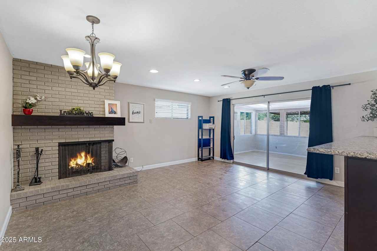 110 West Del Rio Drive